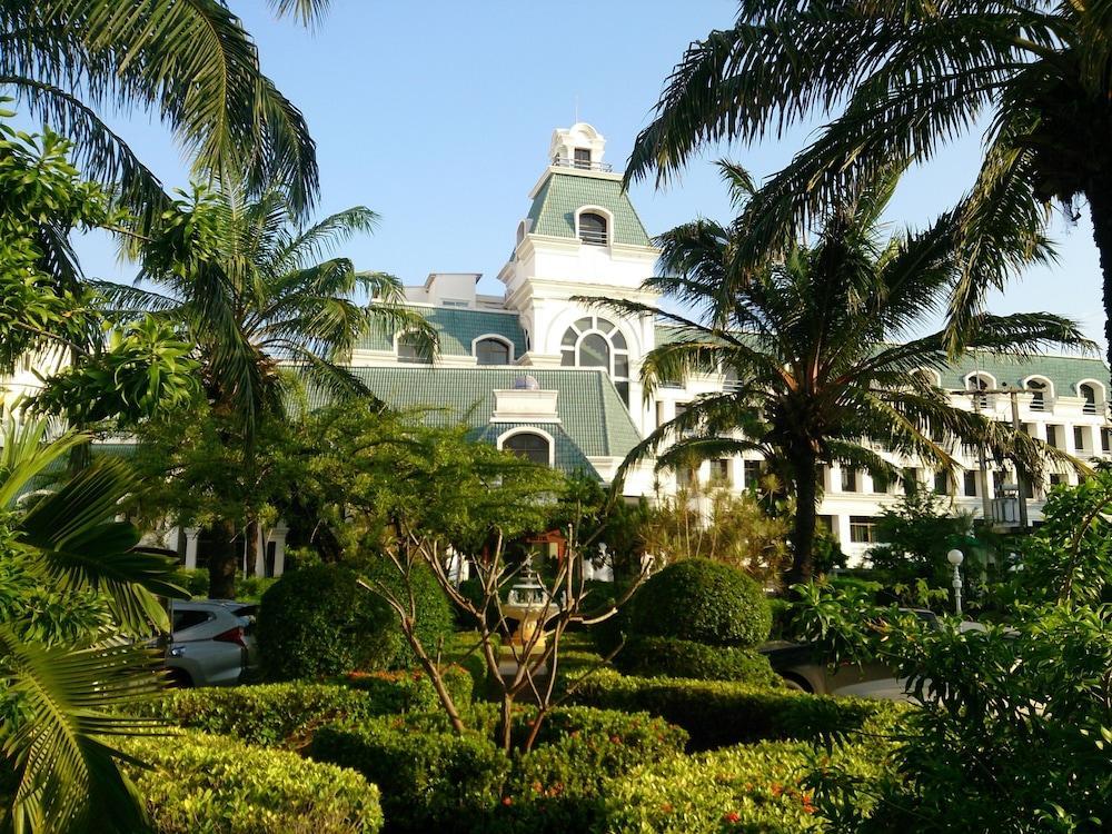 The Camelot Hotel Pattaya Esterno foto