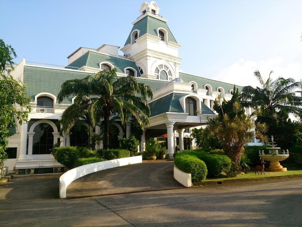 The Camelot Hotel Pattaya Esterno foto