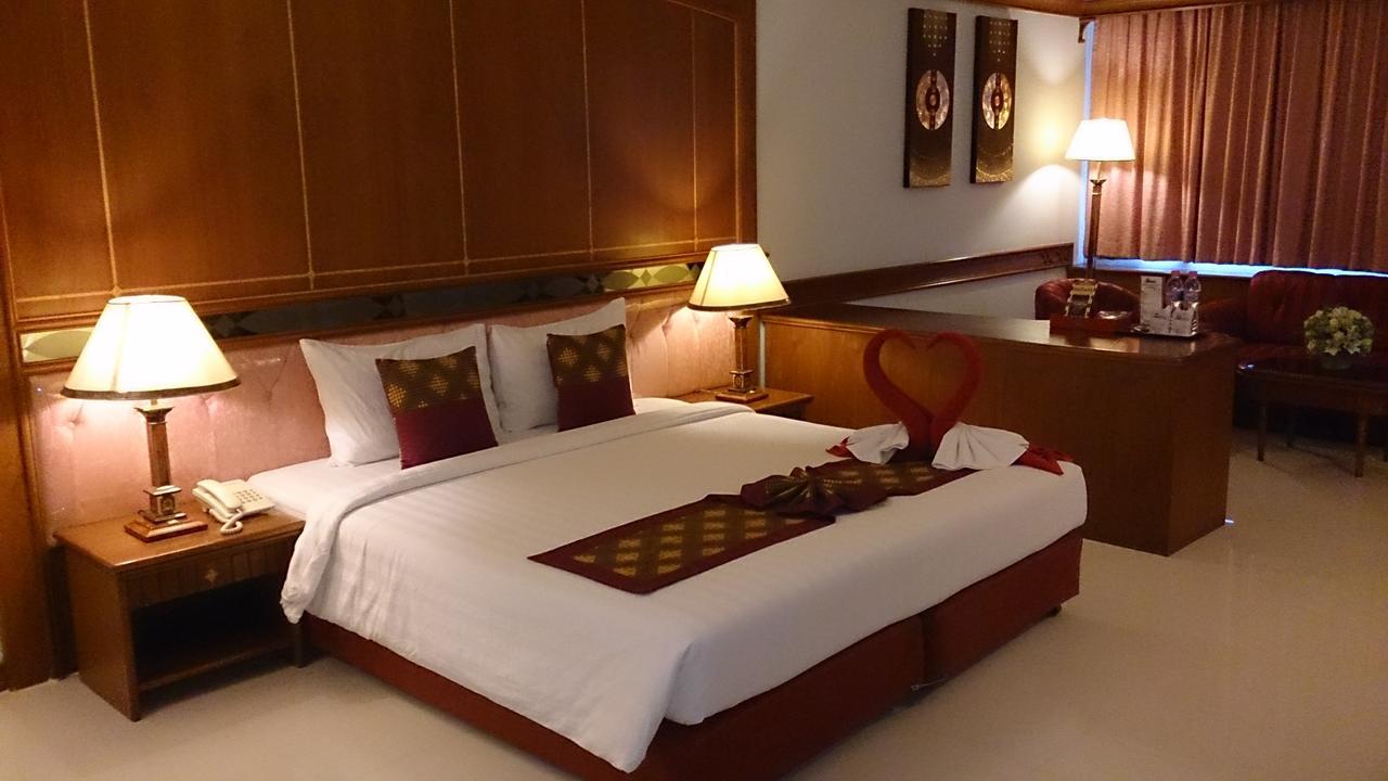 The Camelot Hotel Pattaya Esterno foto