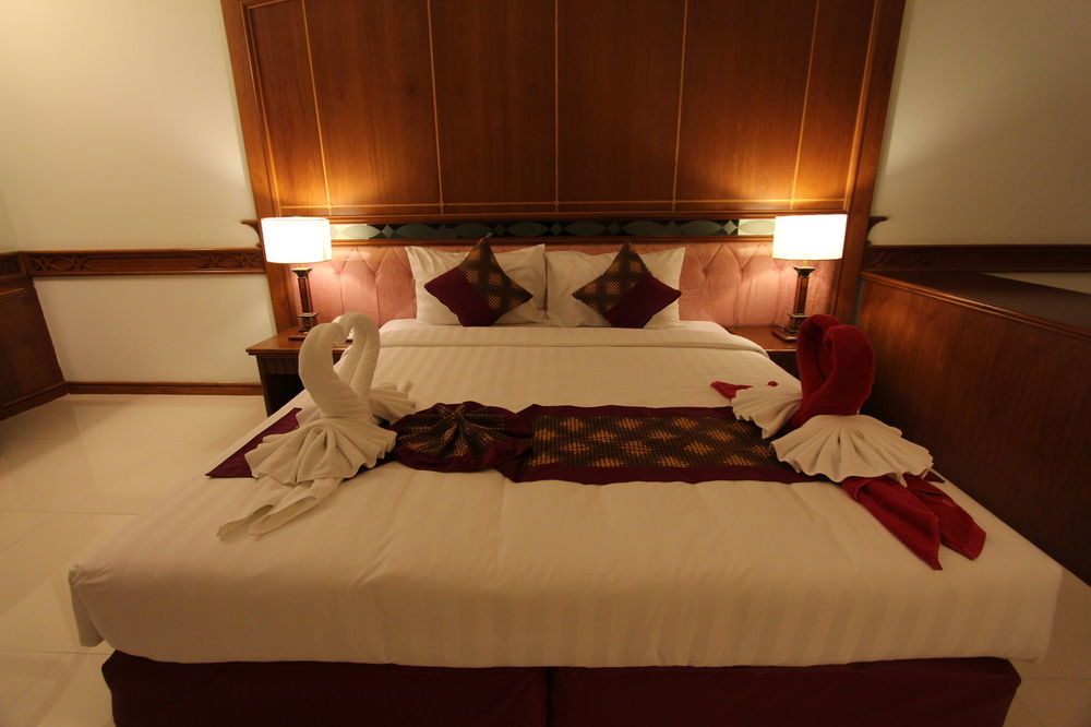 The Camelot Hotel Pattaya Esterno foto