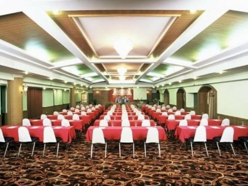 The Camelot Hotel Pattaya Esterno foto